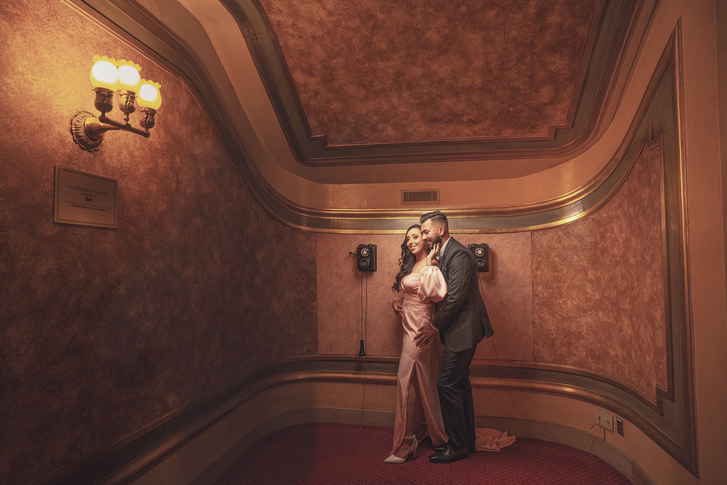 Elgin-Theater-Toronto-Couple-shoot65.jpg